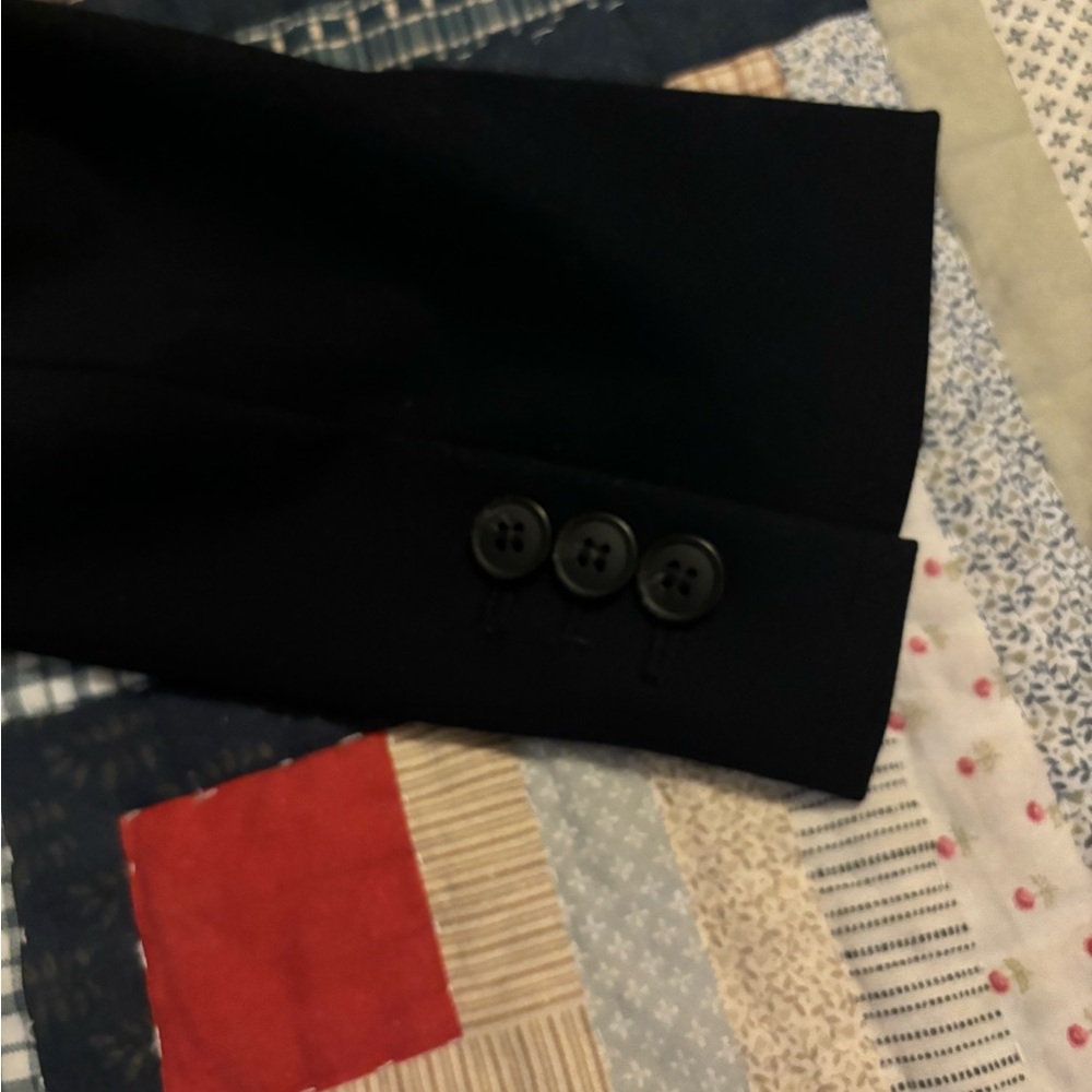 Blazer - Picture 4 of 5